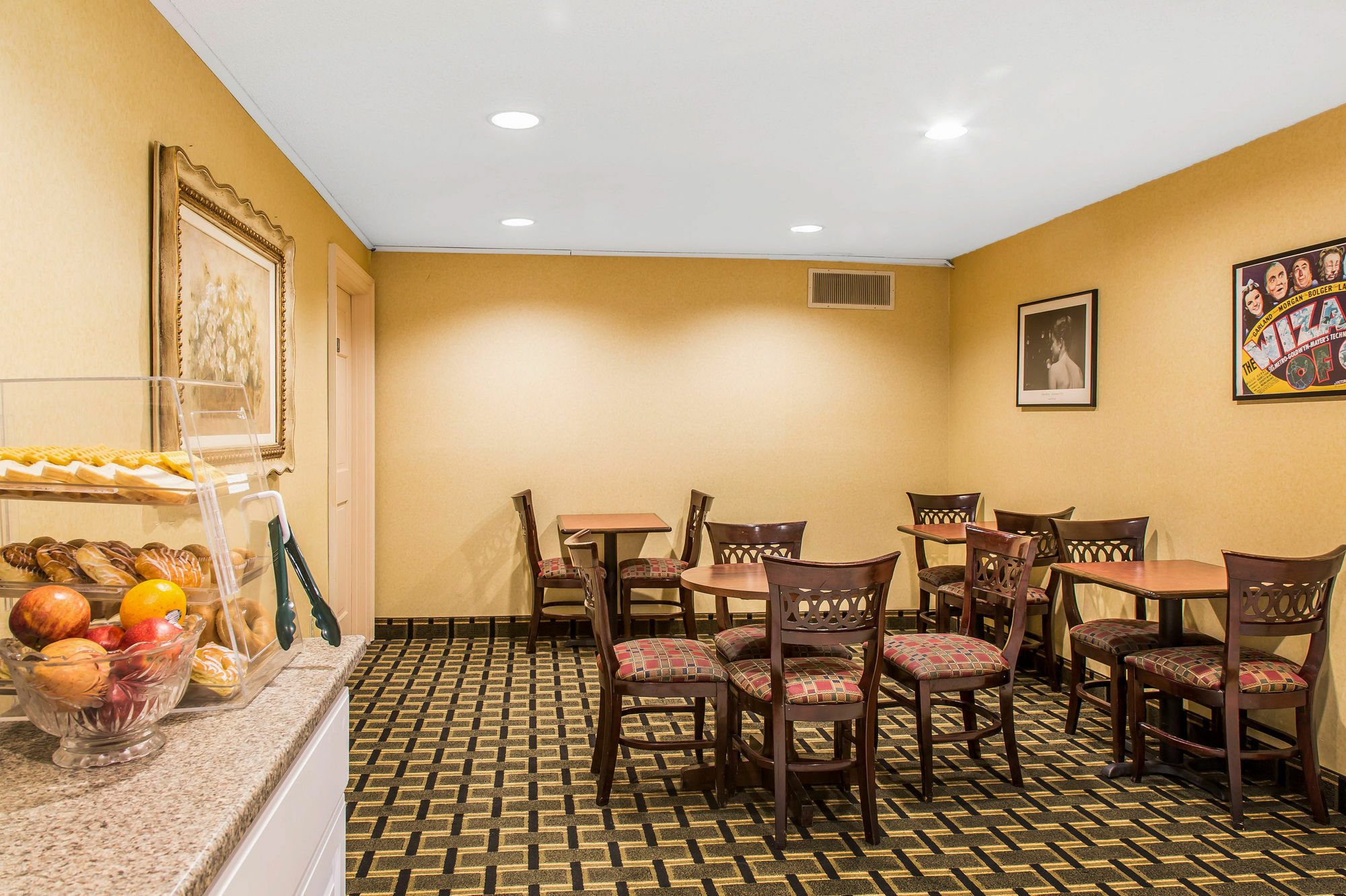 Econo Lodge Milldale - Southington Exteriör bild